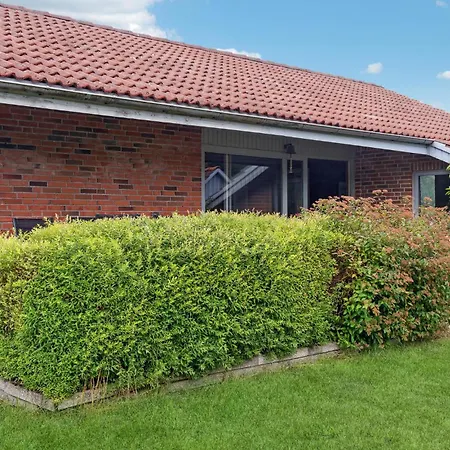 3 Bedroom Beautiful In Rødby